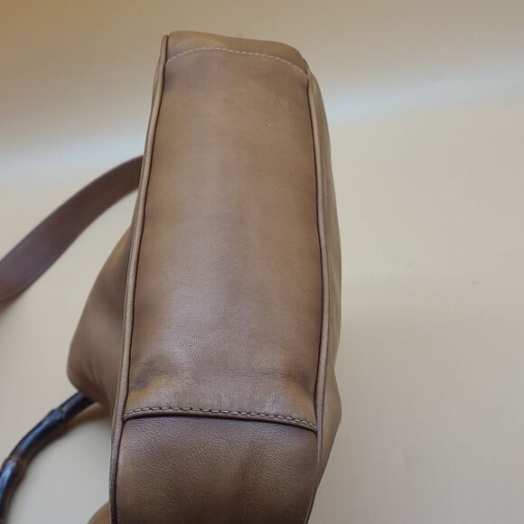 Authentic Gucci Shoulder Bag - Picture 6 of 16